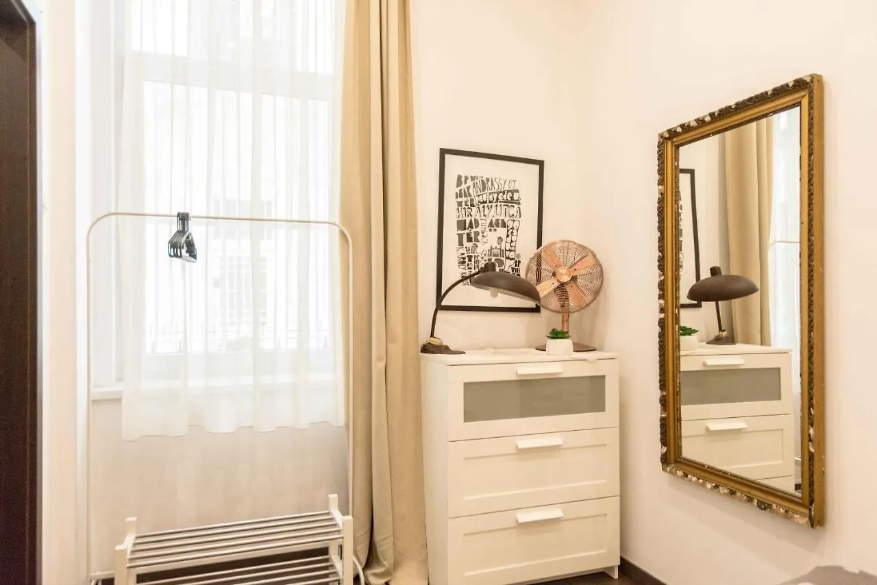 Paulay Design Apartment Budapest